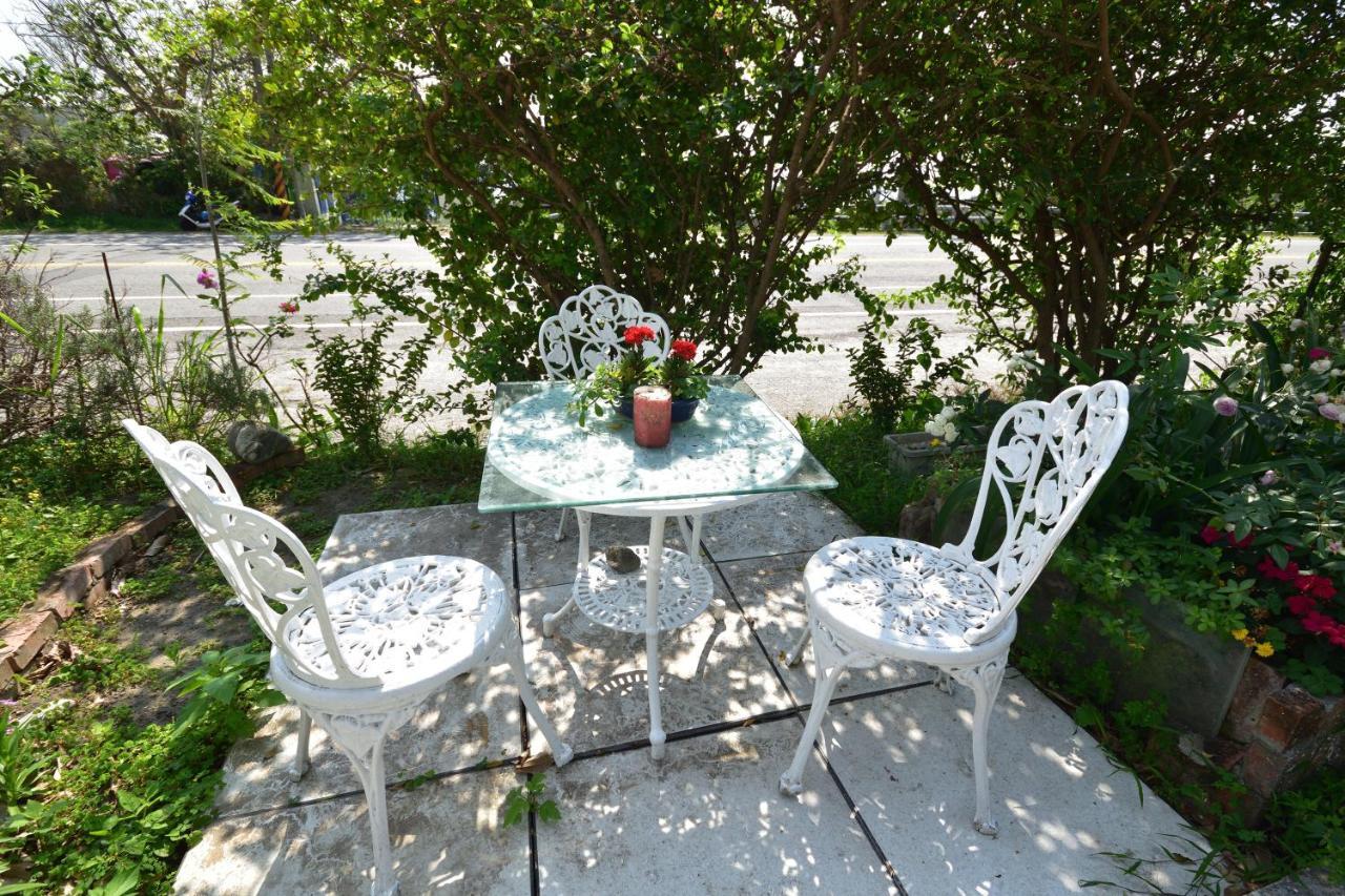 דונגהה Taitung Linyuan B&B מראה חיצוני תמונה