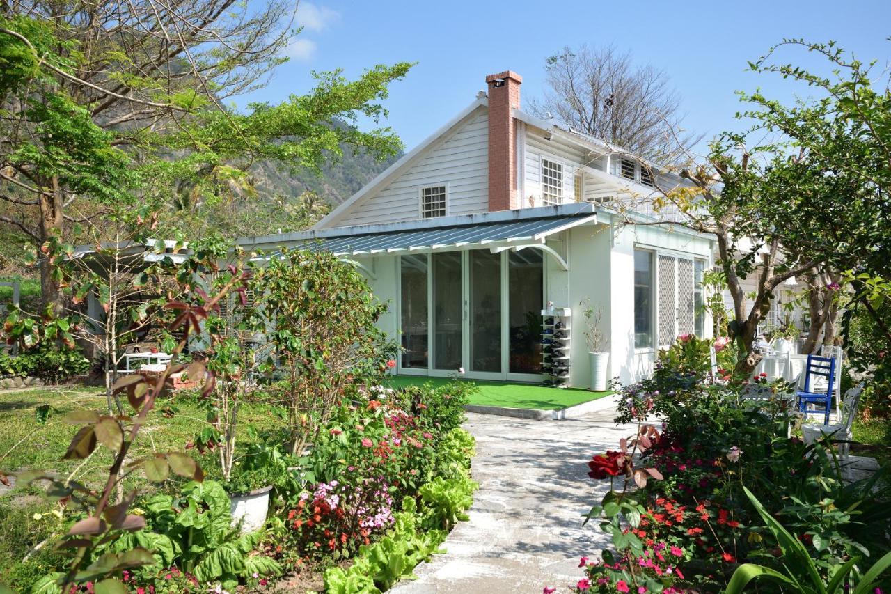 דונגהה Taitung Linyuan B&B מראה חיצוני תמונה